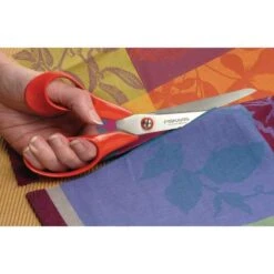 Fiskars Classic Universal Scissors 21cm -Da Vinci Shop FiskarsClassicUniversalScissors21cm 4