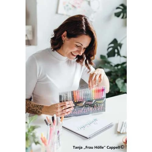 Sakura Gelly Roll Frau Hölle Blending Set 5 Sakura Gelly Roll Frau Hölle Blending Set - Image 5